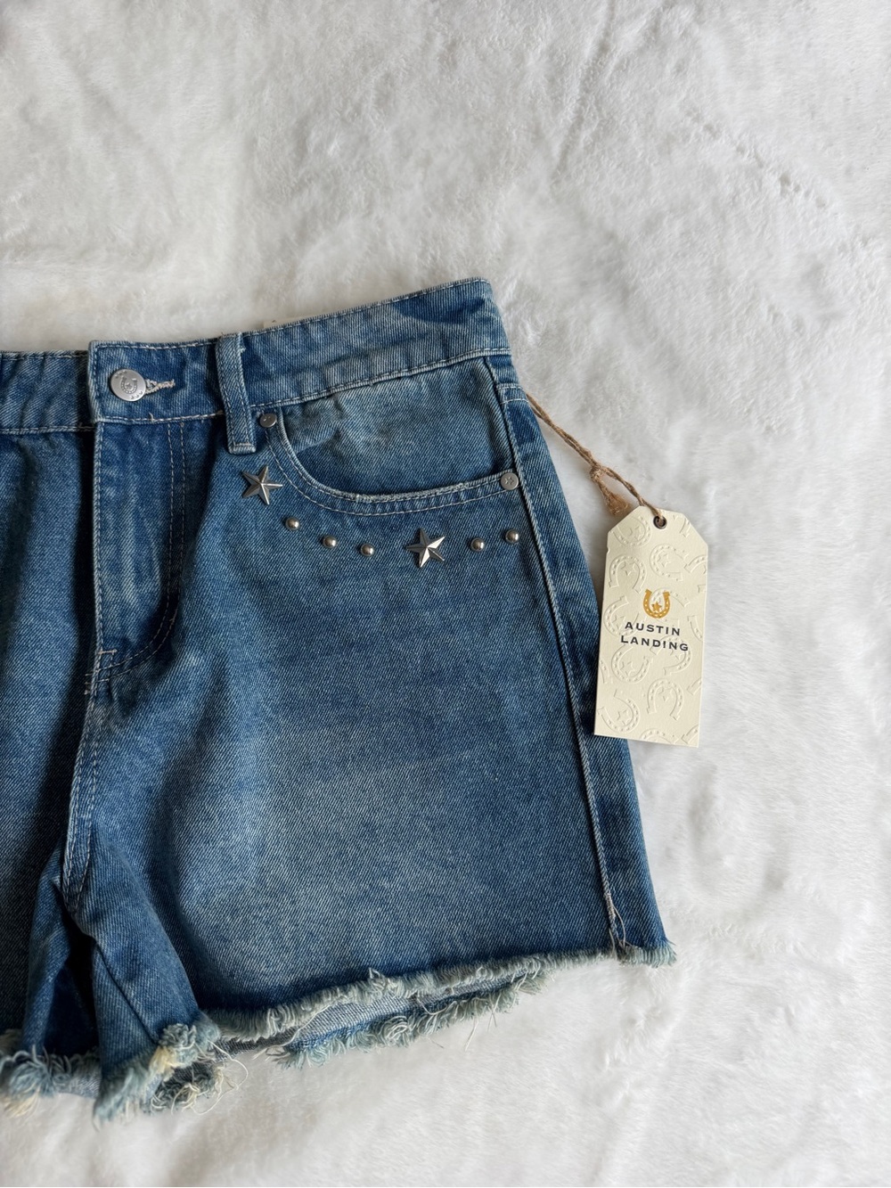 Austin Landing High Rise Denim Shorts Size 7 NWT - Picture 2 of 12